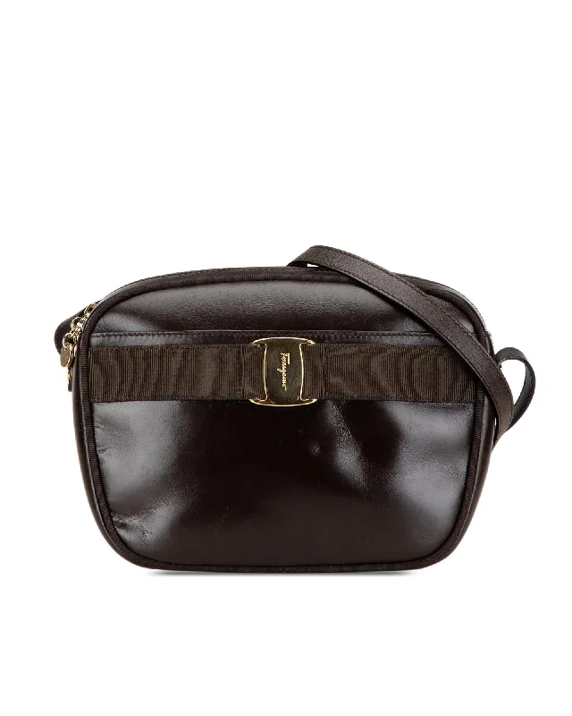 Trendy women's bags with playful pom-pom details and chic material for unique style-Vara Leather Crossbody Bag with Adjustable Strap and Multiple Pockets