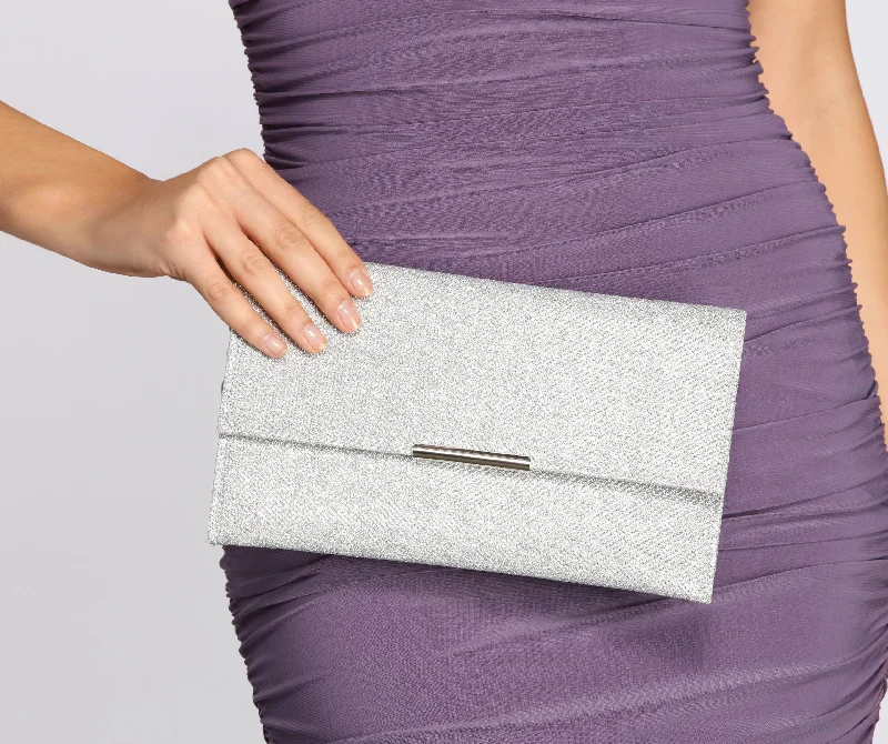 Practical women's bags with front pockets and shoulder strap for everyday use-Vibin' Glitter Knit Mesh Clutch