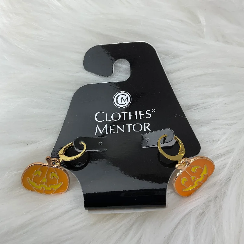 Drop Earrings with Chevron Designs -Earrings Dangle/drop By Clothes Mentor