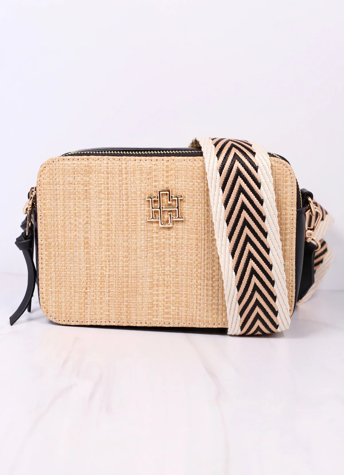 Elegant women's bags with woven texture and metallic chain strap for sophisticated look-Oakley Natural Raffia Crossbody