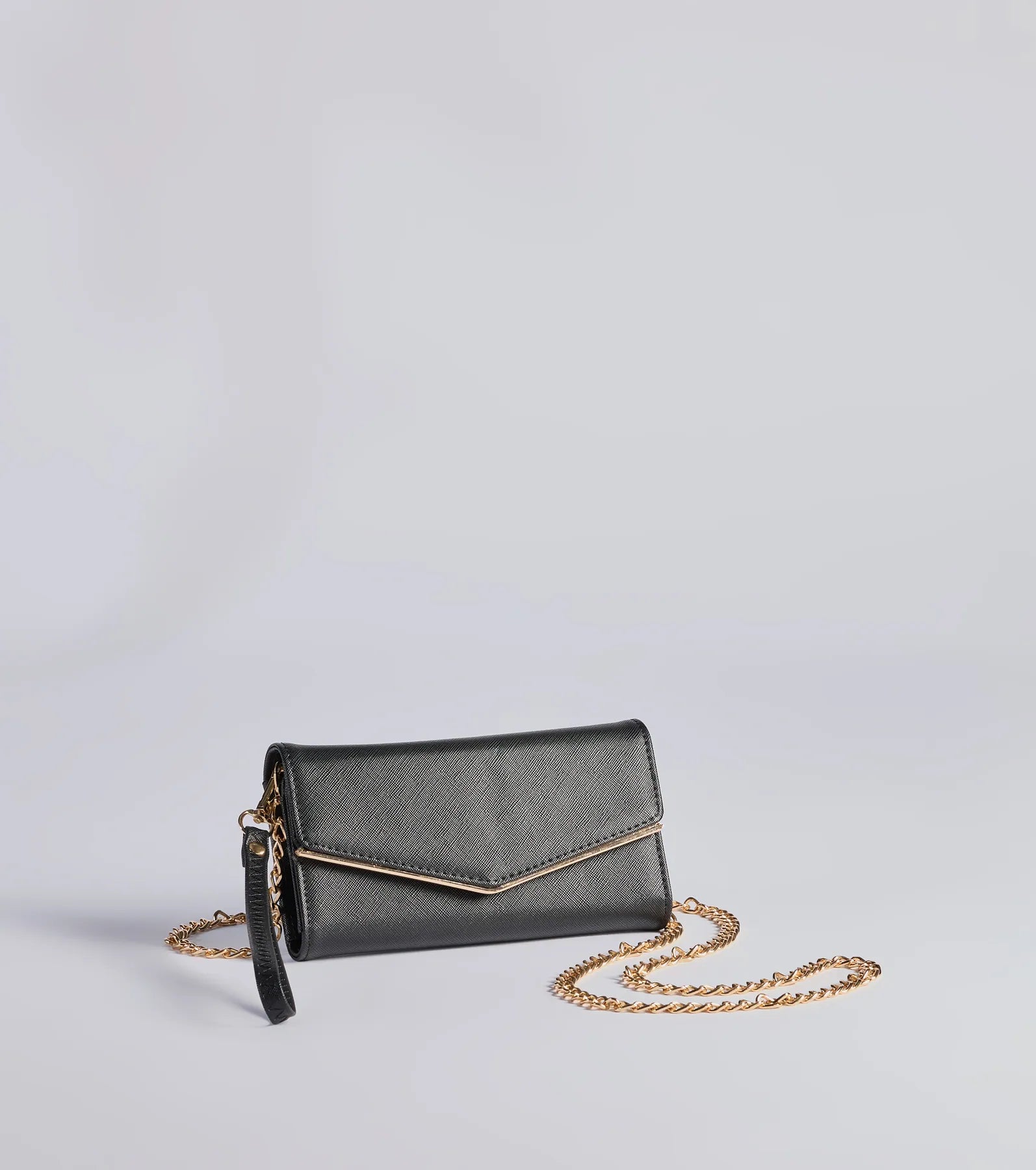 Necklaces and pendants with leaf-shaped designs for an earthy, organic feel-Classically Chic Faux Leather Envelope Wristlet