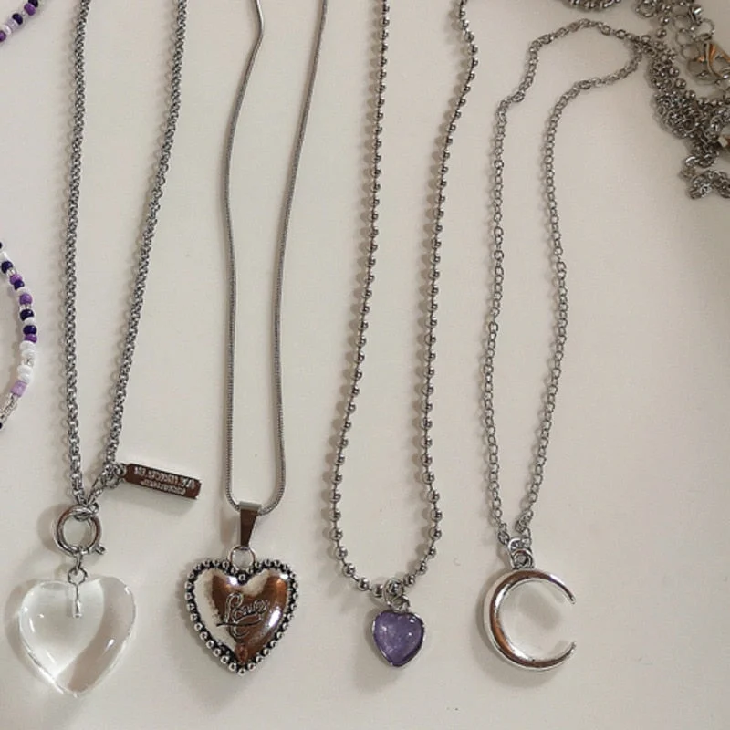 Stunning necklaces and pendants with chakra stones for healing and balance-Aesthetic Metal Moon Heart Pendant Purple Beaded Chain Necklace For Women Grunge Goth Vintage Jewelry EMO Y2K Accessories