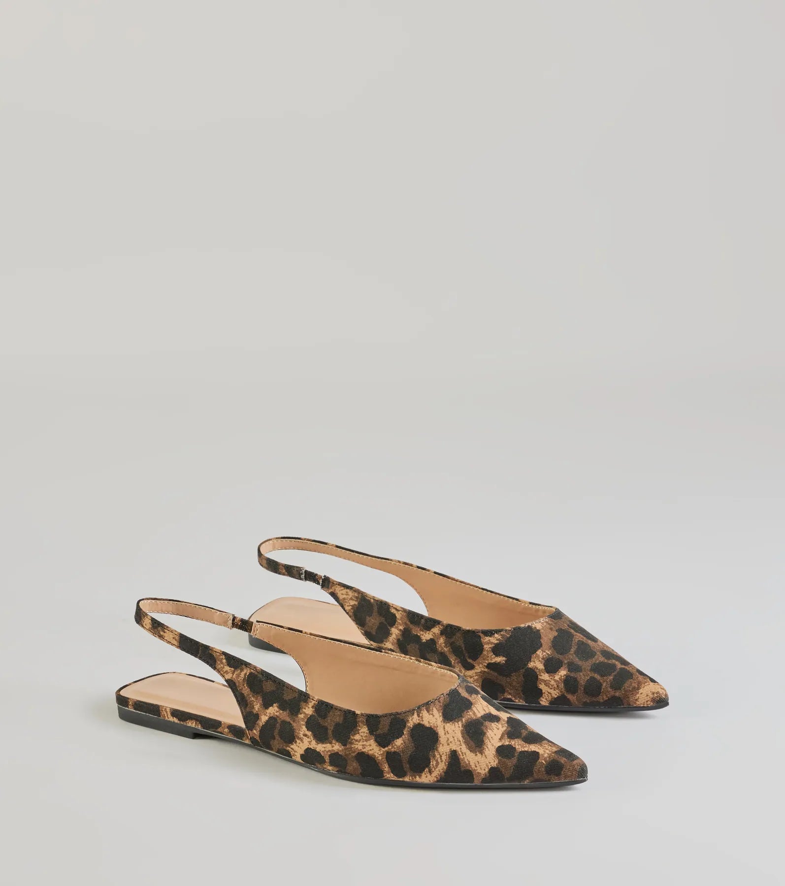 Necklaces and pendants with ocean-inspired designs for a refreshing, beachy feel-Untamed Chic Leopard Print Pointy Flats